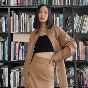 Aritzia Babaton sculpt knit black crop tank top